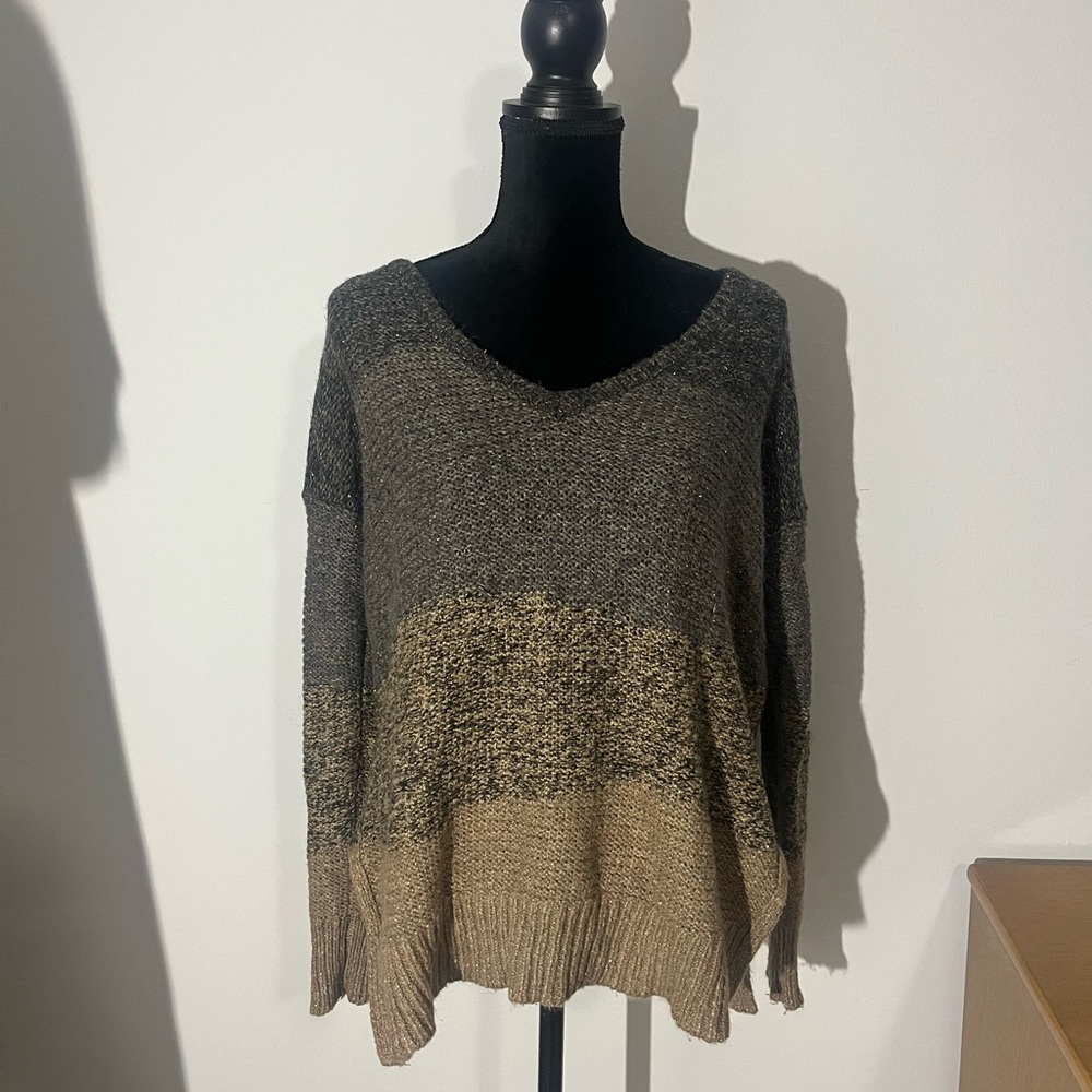 American Eagle Outfitters Oversized V-Neck Sweater with Brown, Gold, Tan Small